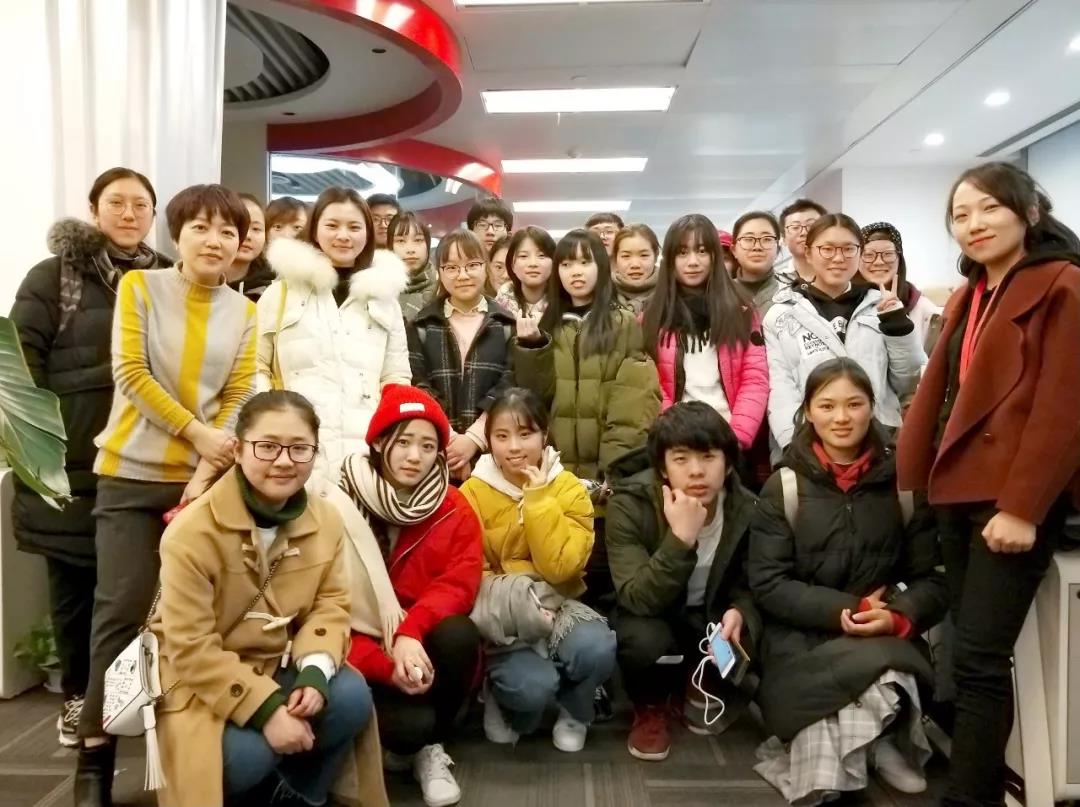欢迎浙江师范大学文化创意与传播学院广告学专业师生一行来访剧星传媒总部