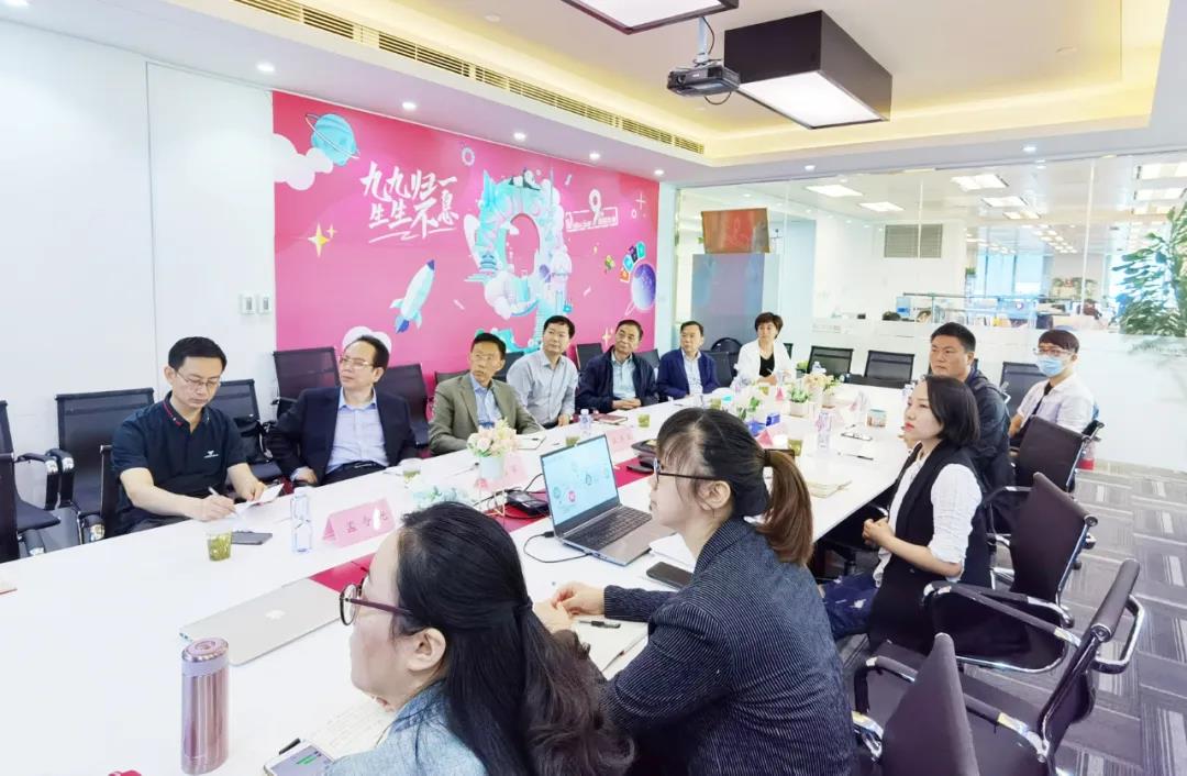 第十九届上海国际大学生广告节三方会议顺利举行，赛事正紧锣密鼓筹备中…